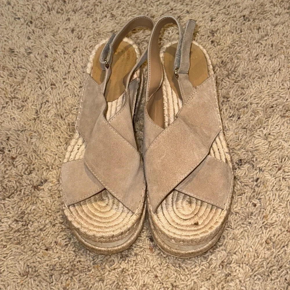 EUC Marc Fisher Gandy Platform Suede Leather Espadrille Sandal Size 9